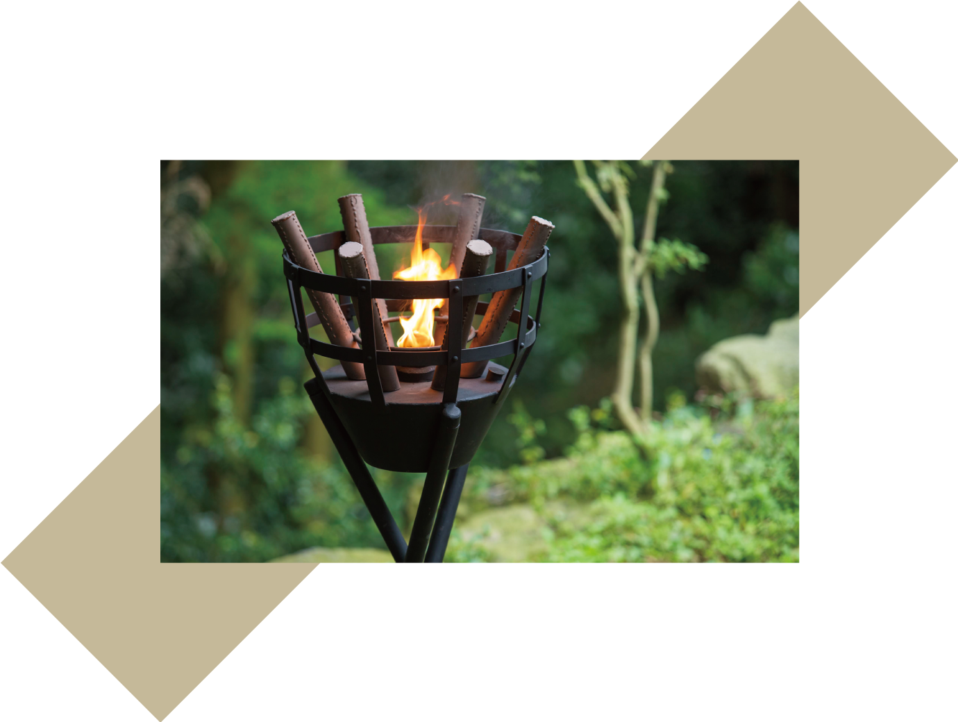 火がつけられたかがり火